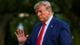 ترامب يهاجم التغير المناخي: لن أخسر ثروة أمريكا من أجل "أحلام"