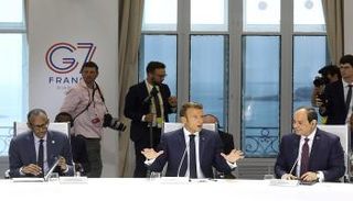 الرئيس المصري عبدالفتاح السيسي خلال مشاركته في قمة السبع - أ ف ب