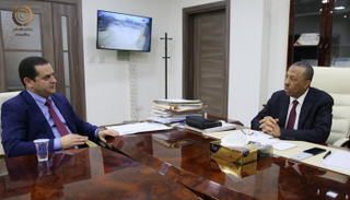 رئيس وزراء الحكومة الليبية المؤقتة مع وزير خارجيته