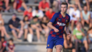 برشلونة يعلن إعارة بوسكيتس "الصغير" إلى تفينتي