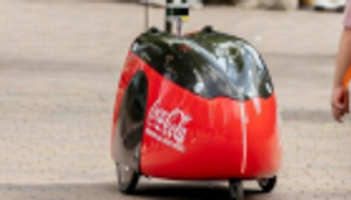 "كوكاكولا" تستعين بالروبوت لتوصيل منتجاتها