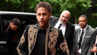 نيمار يحقق حلمه في التمثيل.. راهب في "La Casa De Babel"