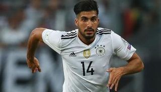 إيمري كان بقميص المانشافت