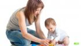 مهنة "جليسات الأطفال" تهدد "مساعِدات الأمومة" في فرنسا