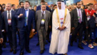 الإعلام الروسي يشيد بفعاليات قمة "أقدر" العالمية