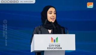 شما المزروعي خلال كلمتها في فعاليات اليوم الثاني من قمة أقدر العالمية بموسكو