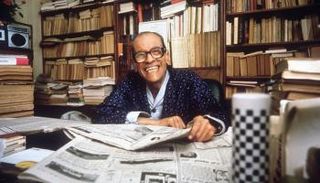 الأديب المصري الراحل نجيب محفوظ