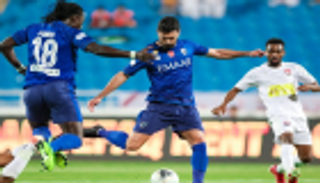 الهلال يسحق الرائد بخماسية ويتصدر الدوري السعودي