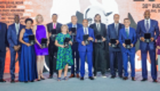 تكريم مصري في مونديال الصين لكرة السلة