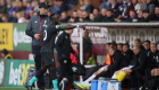 كلوب: كنا محظوظين أمام بيرنلي.. وعالجنا أزمة ماني في غرفة الملابس