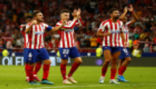 أتلتيكو مدريد يقتنص صدارة الدوري الإسباني بفوز صعب على إيبار