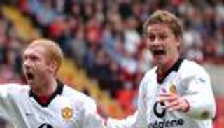 سكولز: يونايتد يحتاج 4 فترات انتقالات لمنافسة سيتي وليفربول