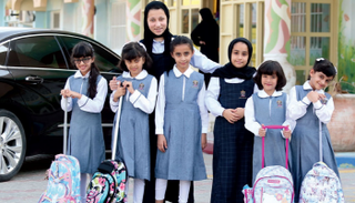 الطلاب استهلوا العام الدراسي في الإمارات - أرشيفية