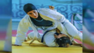 مها الهنائي تحصد البرونزية الثالثة للإمارات في عالمية الجوجيتسو بكوريا