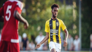 مختار علي لاعب النصر السعودي