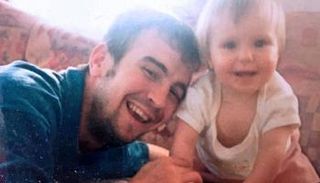 ديفيد هينز مع ابنته بيثاني 