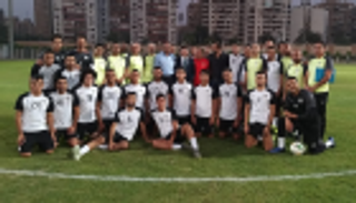 بالصور.. وزير الرياضة المصري يدعم المنتخب الأولمبي قبل مواجهة السعودية