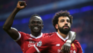 نجم ليفربول السابق يعدد فوائد الصراع بين صلاح وماني