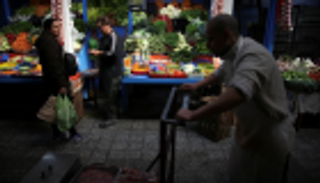 بعد انهيار البيزو.. التضخم في الأرجنتين 55%