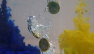 الإسترليني ينتعش بفعل آمال تأجيل بريكست