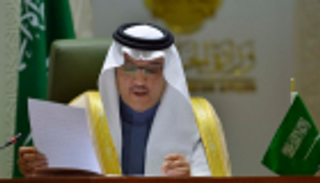 سفير السعودية بالقاهرة: المملكة تولي القرآن الكريم عناية عظيمة