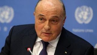 وزير المالية الفلسطيني شكري بشارة