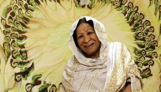 الفنانة السودانية كمالا إبراهيم إسحاق 