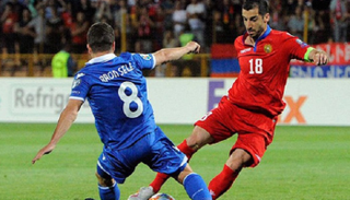 هنريك مخيتاريان من مباراة سابقة