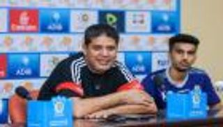 الرمادي يشيد بأجواء العمل داخل نادي عجمان