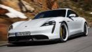 7 سيارات رياضية في مواجهة طراز بورش تايكان الكهربائي.. ما الأفضل؟