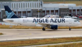شركة طيران فرنسية تلغي جميع رحلاتها بسبب أزمة مالية