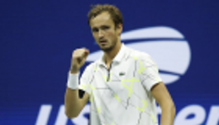 ميدفيديف المشاغب يبلغ نهائي أمريكا المفتوحة