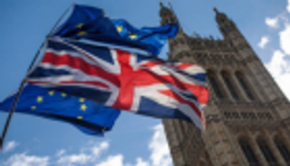 "بريكست" يراوح مكانه بين الحكومة والمعارضة
