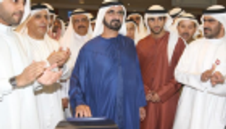 محمد بن راشد: 100 مليار درهم استثماراتنا بالطرق والمواصلات في 10 سنوات