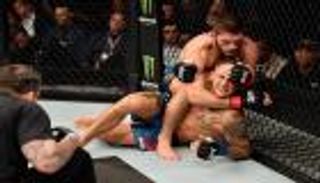 حبيب نور محمدوف يفوز بالتحدي ويسقط بورييه في "UFC أبوظبي"