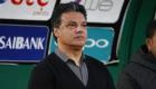 اتحاد الكرة المصري ينفي تعيين إيهاب جلال مدربا لـ"الفراعنة"