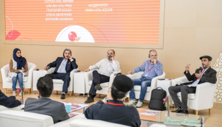 جانب من جلسة "الإبداع الأدبي بين روسيا والإمارات"