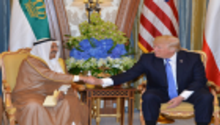 أمير الكويت يجري فحوصات طبية وتأجيل لقائه بترامب