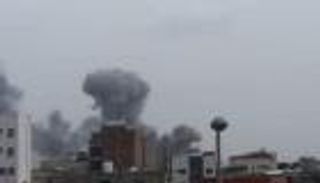 6 قتلى بانفجار مخزن أسلحة للحوثيين وسط الحديدة