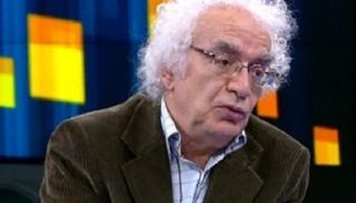 أورخان بورصه لي الكاتب بجريدة "جمهورييت" التركية المعارضة