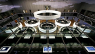 الأسهم الأوروبية تهبط قبيل اجتماع "المركزي"