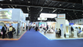 قمة الطاقة.. "صناعات" الإماراتية تستعرض خطط تعزيز النمو الاقتصادي