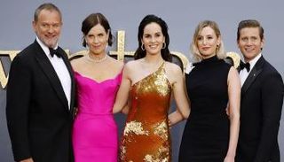 ممثلو "داونتاون آبي" في لندن قبل العرض الأول للفيلم السينمائي