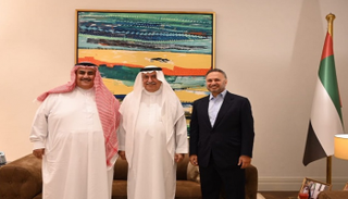 الدكتور أنور قرقاش والدكتور إبراهيم العساف والشيخ خالد آل خليفة