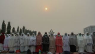 صلاة الاستسقاء في إندونيسيا لمواجهة حرائق الغابات‎‎
