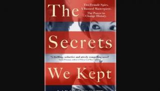 غلاف رواية "الأسرار التي احتفظنا بها"