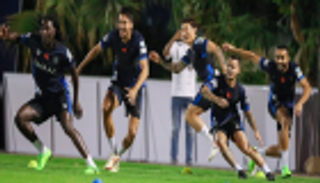 إدارة الهلال تتبع طريقة جديدة لحماية اللاعبين من الإصابات