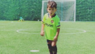 بالفيديو.. ماتيو يصالح ميسي في عيد ميلاده