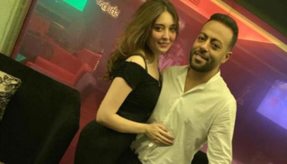 تامر عاشور وخطيبته