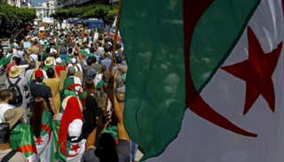 أسبوع الخطوة الأولى نحو طي صفحة نظام بوتفليقة بالجزائر